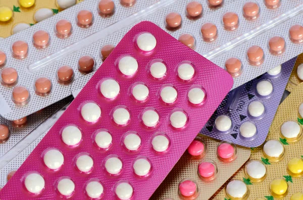 Vaarwel pil, hallo eigen cyclus: Wat je moet weten over stoppen met de pil